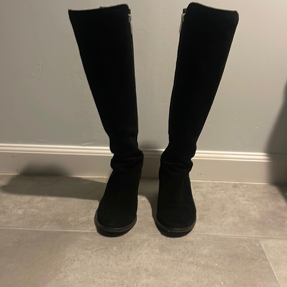 Aquatalia weatherproof suede below-the-knee boots. Size 7.5.